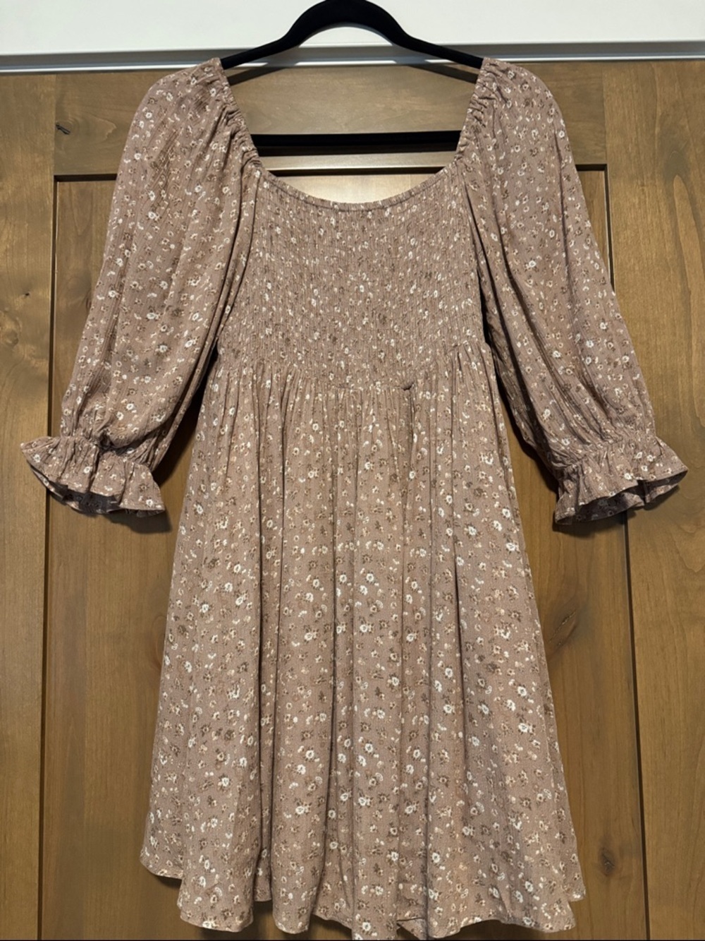 NWT Tan Floral Puff Sleeve Baby Doll Dress Womens M Smocked Boho Coastal cowgirl - Picture 2 of 11